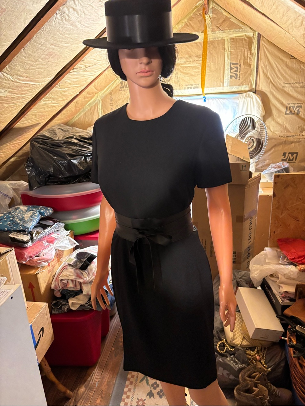 Women’s Classic Black Short-Sleeve Sheath Dress Size 8